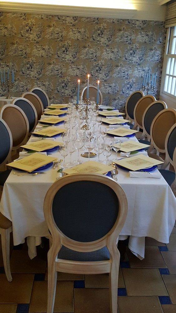 Logis - Hotel & Restaurant Le Gonfalon Germigny-l'Eveque Eksteriør billede